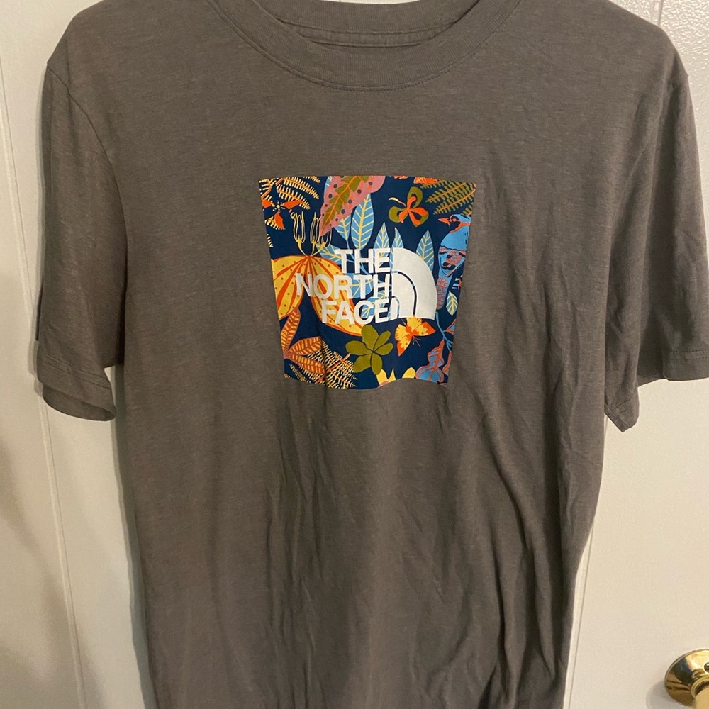 North Face t- shirt